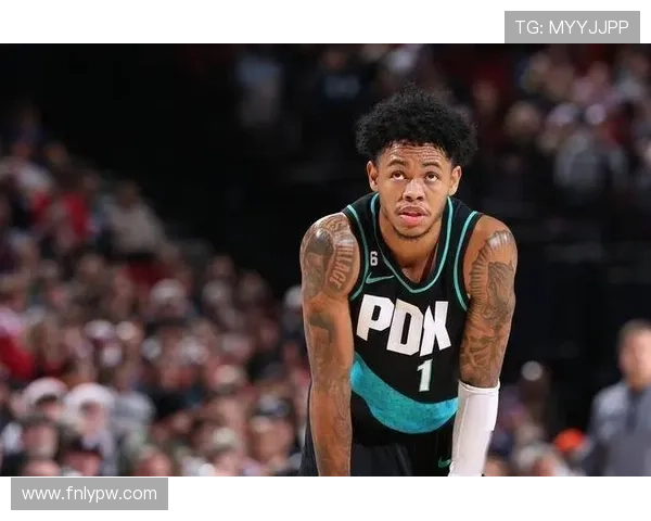 凯尔特人发布西蒙斯媒体日训练精彩集锦引发球迷热议 凯尔特人发布西蒙斯媒体日训练精彩集锦引发球迷热议