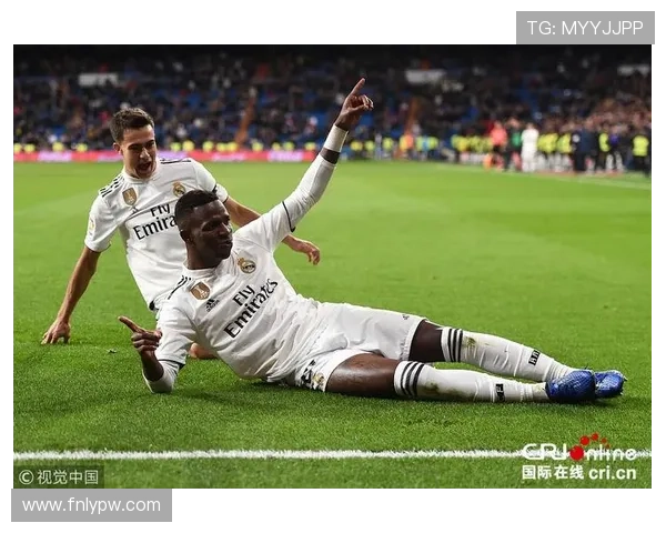 赫塔费再遭打击球员两黄变红因绊倒维尼修斯被直接罚下