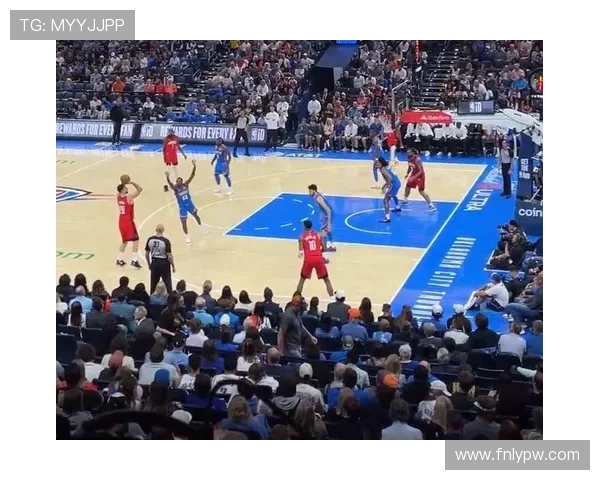 奥科吉接申京传球命中火箭生涯首个三分精彩瞬间 奥科吉接申京传球命中火箭生涯首个三分精彩瞬间